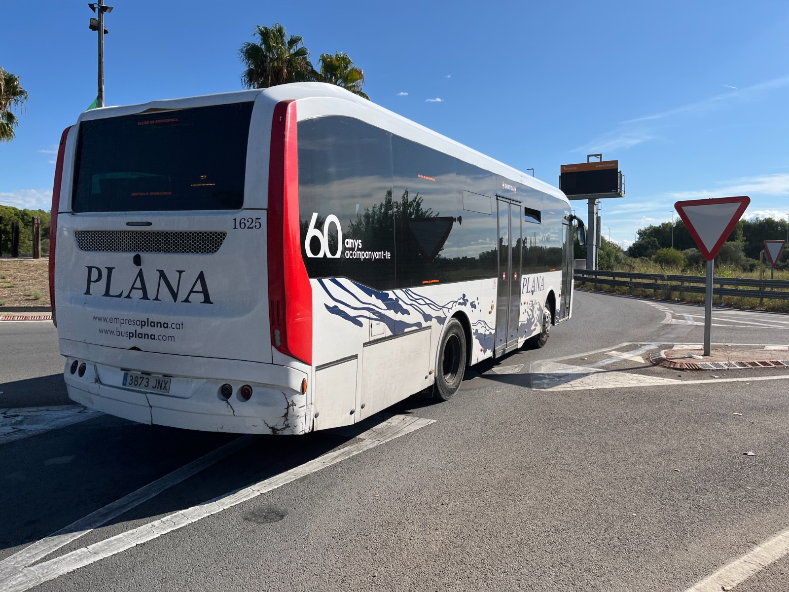Transport atén les demandes de l’Ajuntament i posa en marxa un bus exprés a Barcelona des de Cubelles