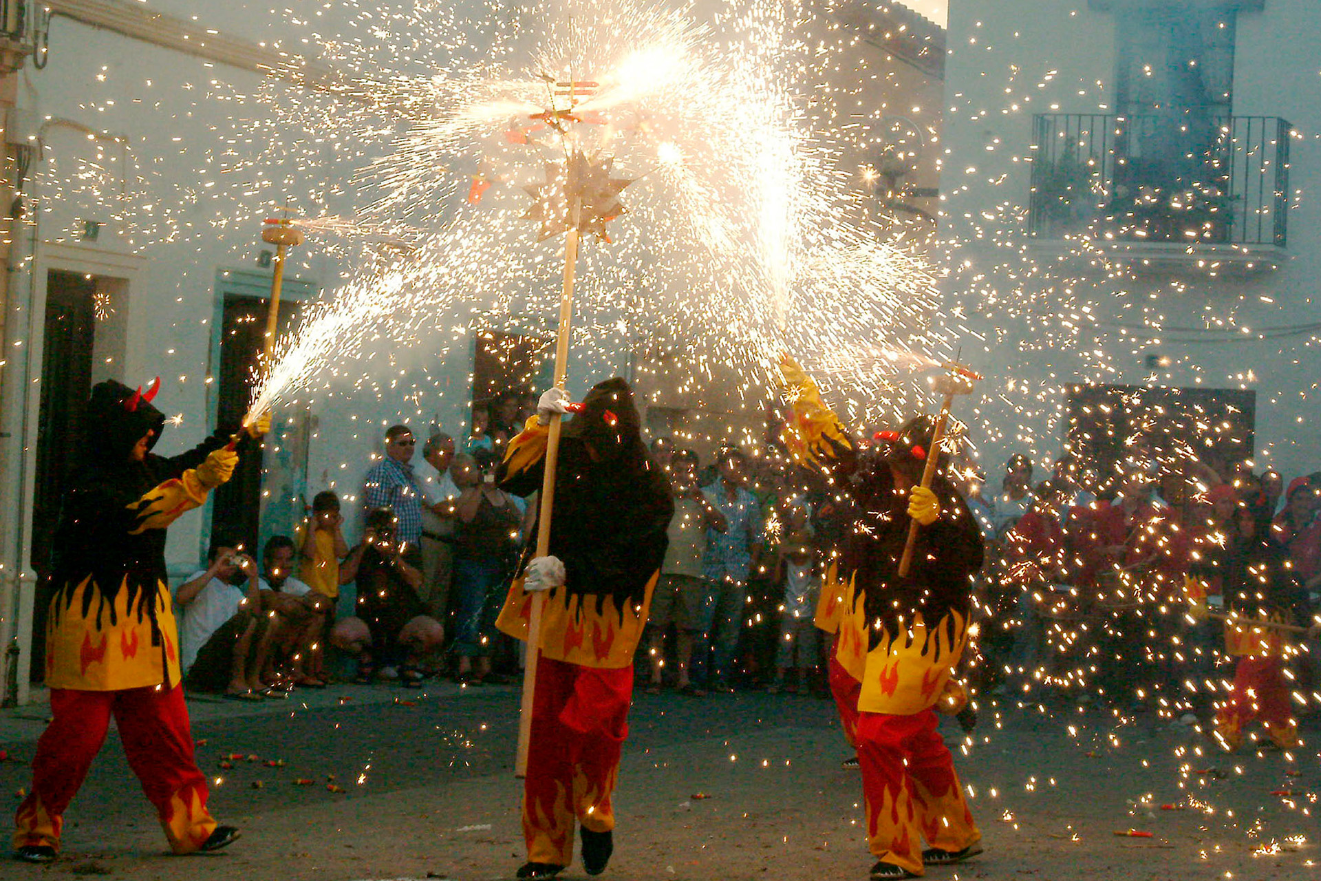 turisme Cubelles festes - un món de festivitat